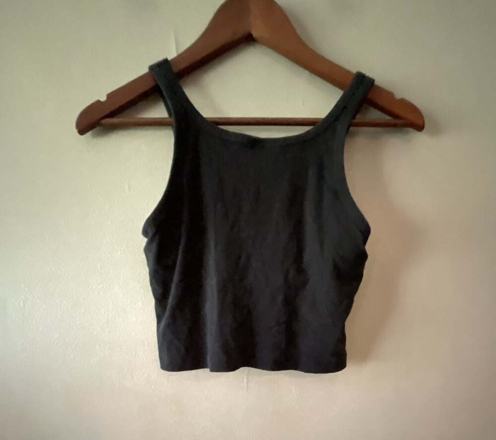 PINK Victoria's Secret Black Ribbed Crop Tank Top built in bra - Picture 3 of 4
